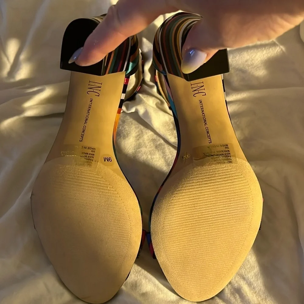 🥳Host Pick!!🥳 INC Elegant Satin Chevron Striped Women's Kivah Heels, NWOB, 9